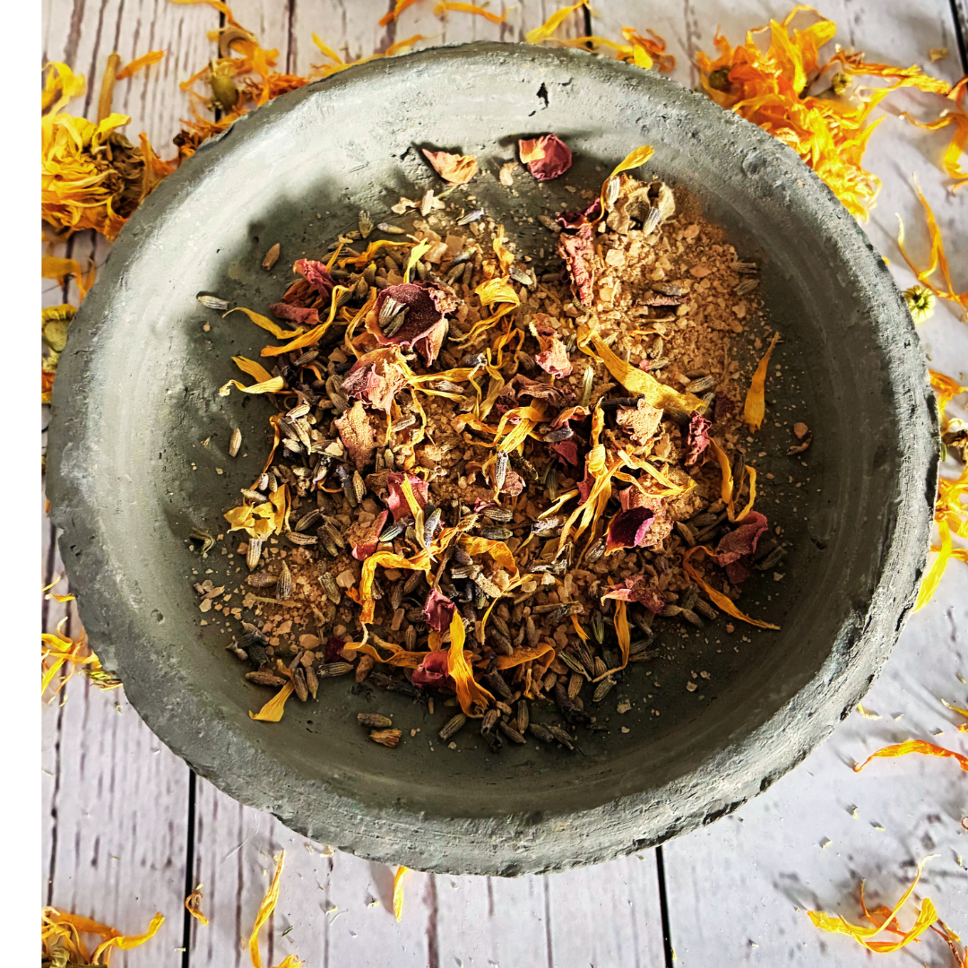 Plant Thyme butterfly puddler garden sprinkles, mineral mix and milkweed seeds for pollinator gardens