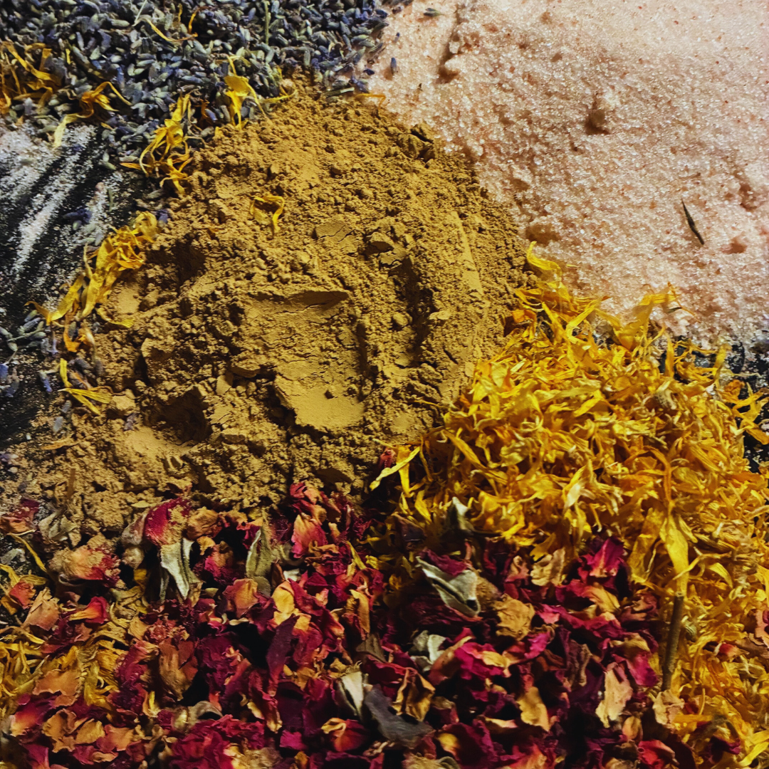 Herbal mix of clay, sand, rose and lavender for butterfly puddler